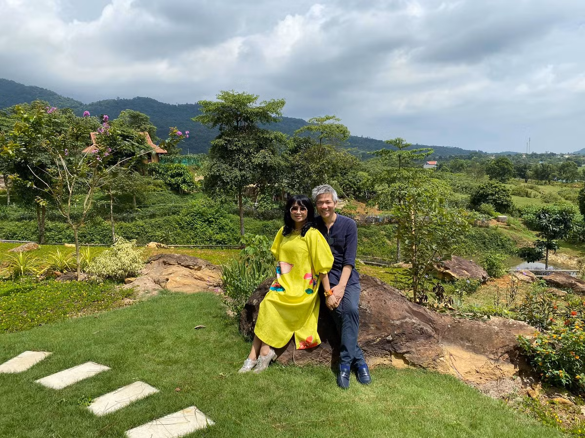 "Người đàn bà không tuổi" từng chia sẻ, người ấy khiến chị yêu đời, thăng hoa hơn trong công việc lẫn cuộc sống.