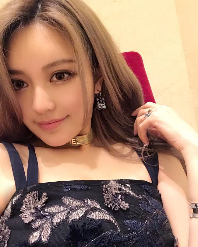 Chưa hết, theo Dương Thanh, La Chí Tường còn có sở thích bệnh hoạn là quan hệ tập thể, thường xuyên tổ chức tiệc thác loạn.