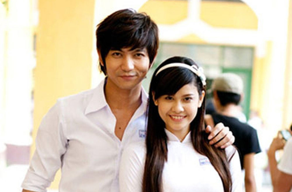 Trương Quỳnh Anh và Tim từng nảy sinh tình cảm khi đóng chung phim "Bóng ma học đường" vào năm 2011.