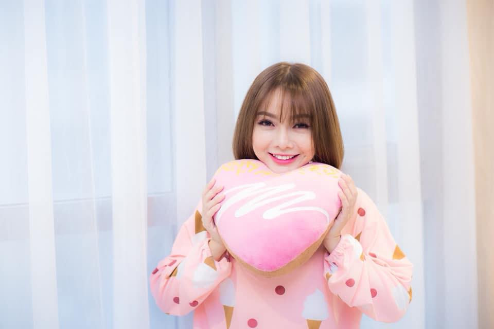 Trước sự quan tâm của mọi người, nữ MC gửi lời cảm ơn. Cô cho biết vẫn đang cố gắng trở lại guồng quay bình thường của cuộc sống và online thường xuyên hơn.