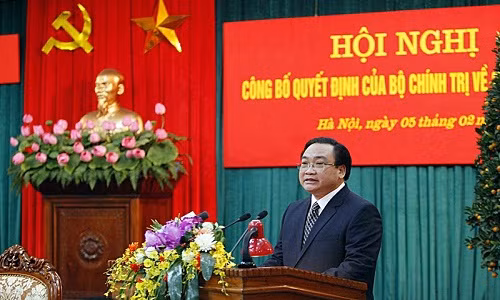 Ong Hoang Trung Hai lam Bi thu Thanh uy Ha Noi