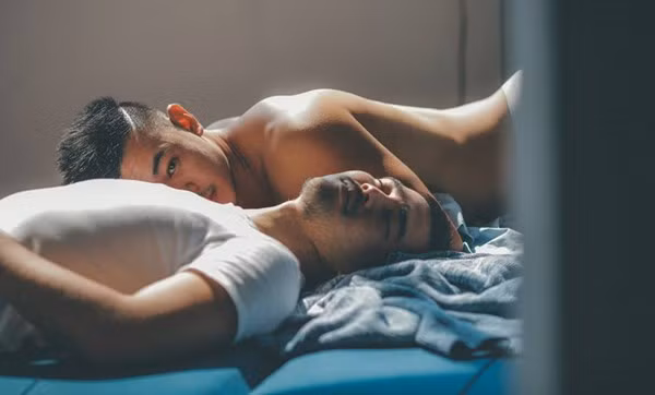 Chum anh tinh yeu dong tinh cua 2 mau nam dien trai gay sot-Hinh-22