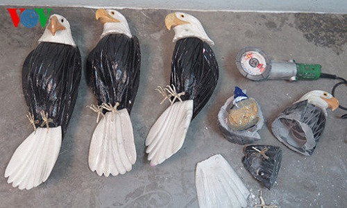 ... sau đó gia công lại như mới.