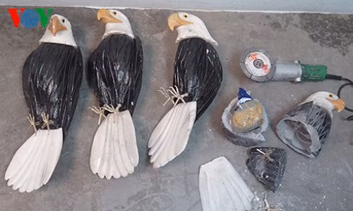 ... sau đó gia công lại như mới.