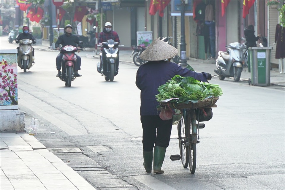 Những ngày lễ, tết cũng là thời điểm mà đối với những người lao động nghèo họ có thể tăng thêm thu nhập, đem lại sự sung túc, đầm ấm hơn cho gia đình.