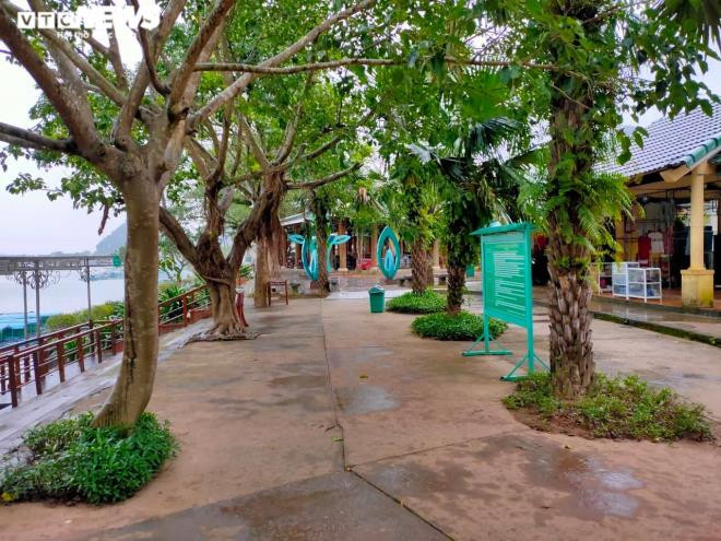 Ghi nhận của PV VTC News những ngày cuối năm 2020 và đầu năm 2021 lượng khách đến với Phong Nha – Kẻ Bàng rất ít và có những thời điểm không có vị khách nào xuất hiện.