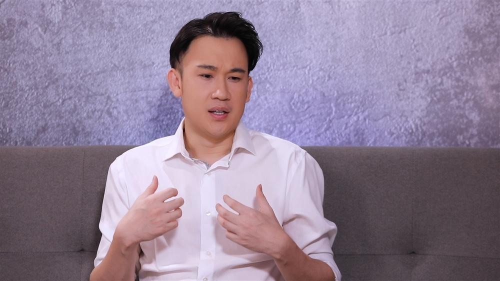 Hoan canh chao doi trai nguoc cua Hoai Linh - Duong Trieu Vu-Hinh-2