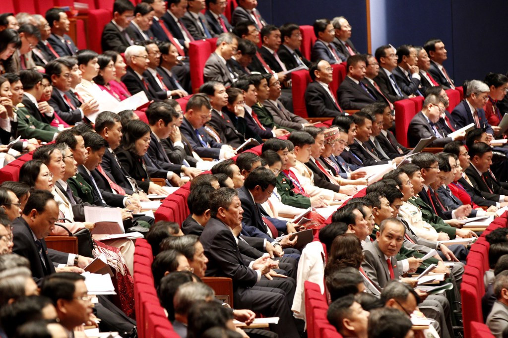 Đại hội đại biểu toàn quốc lần thứ XIII của Đảng là một sự kiện chính trị trọng đại của Đảng ta, đất nước ta và dân tộc ta, có ý nghĩa đặc biệt quan trọng trong quá trình tiếp tục đẩy mạnh toàn diện, đồng bộ công cuộc đổi mới, hội nhập và phát triển của đất nước, cán bộ, đảng viên và nhân dân ta đang náo nức chờ mong, tin tưởng và đặt nhiều kỳ vọng vào những quyết sách đúng đắn, mạnh mẽ, sáng suốt của Đảng.