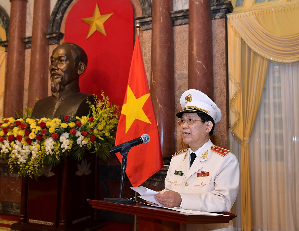 Thu truong Bo Cong an duoc thang cap bac ham Thuong tuong la ai?-Hinh-4