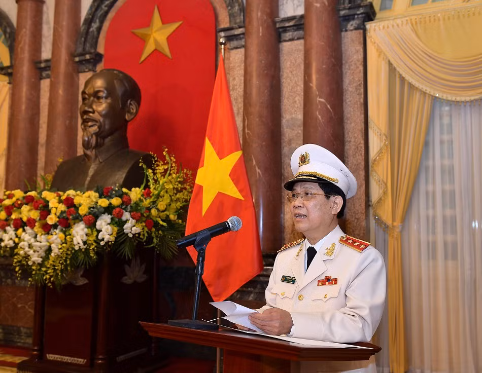 Thu truong Bo Cong an duoc thang cap bac ham Thuong tuong la ai?-Hinh-4