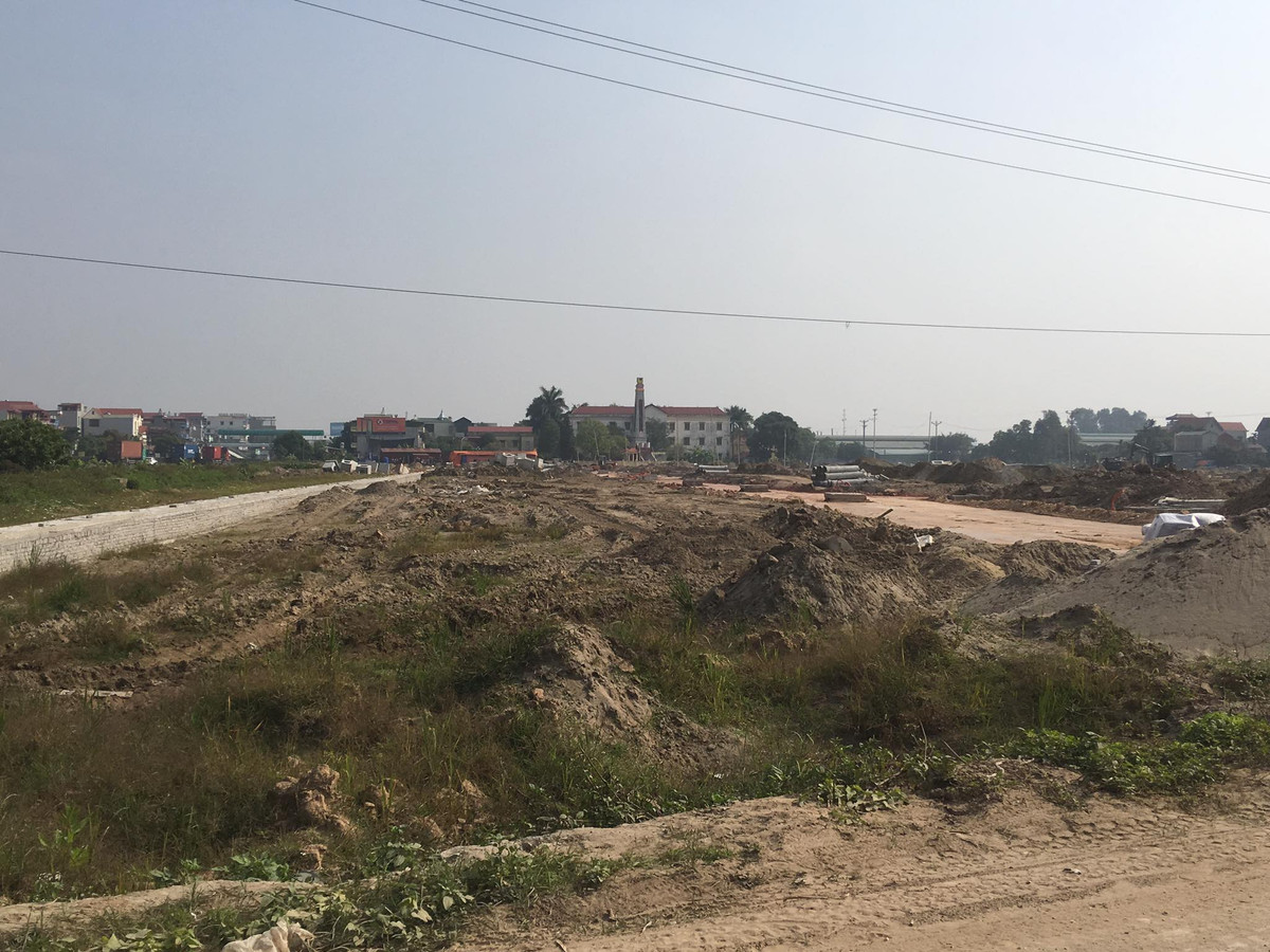 Du an KDC thuong mai Cam Phuc dang thi cong, “co” ram ro... rao ban