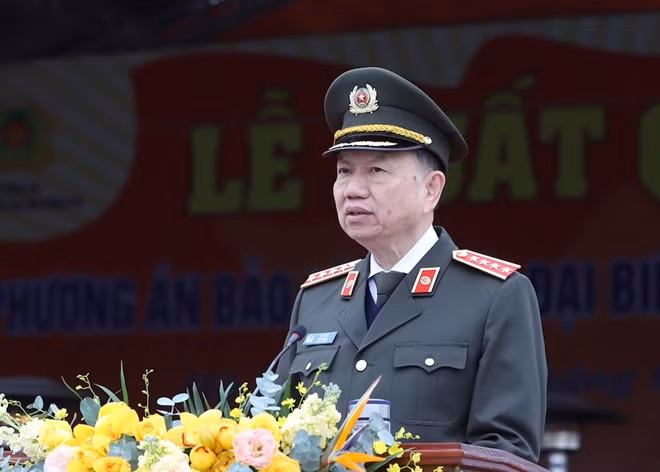 Dai hoi XIII cua Dang: Toan tam, toan luc bao ve tuyet doi an ninh, an toan