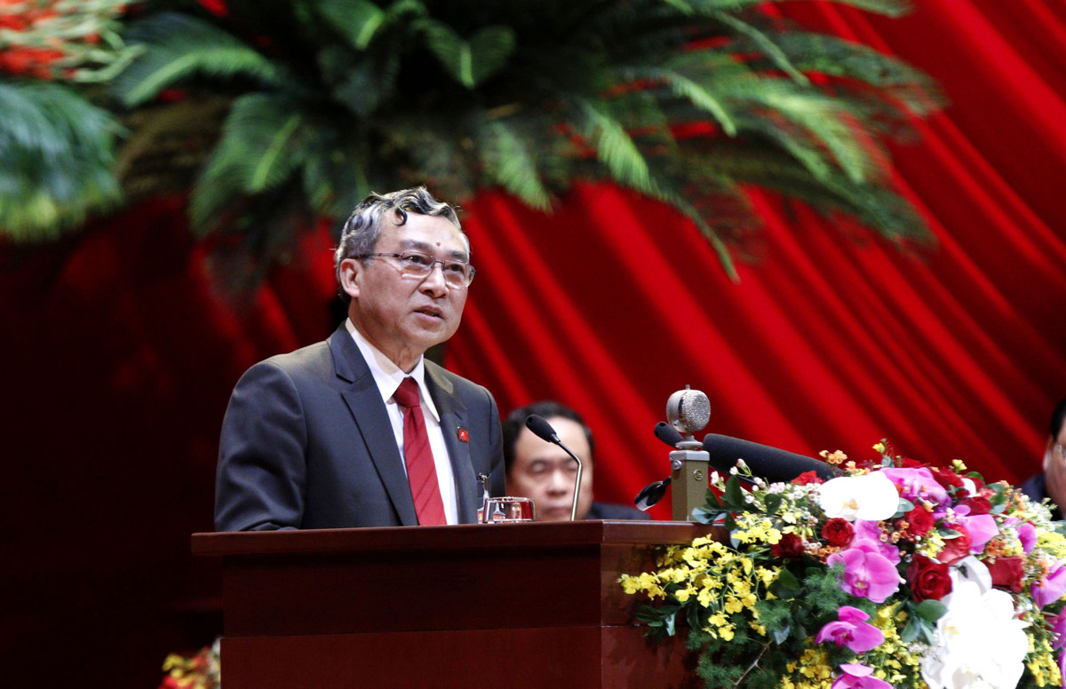 Dai hoi Dang lan thu XIII: Xu ly ky luat nghiem minh tren tinh than “tri benh cuu nguoi”