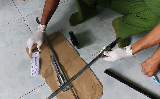 Lai Chau: Dung dao sat hai bo me, chem em trai roi tu sat