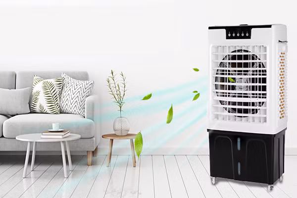 Ngoài ra, do sử dụng nước nên khay chứa nước dễ thành ổ vi khuẩn nếu không được vệ sinh.