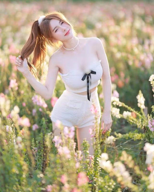 Theo người hâm mộ của Shaya, cô nàng có một sức hấp dẫn không thể chối từ.