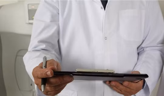 Khám sức khỏe, chàng trai hốt hoảng vì..."có tử cung" Kham suc khoe, chang trai hot hoang vi...