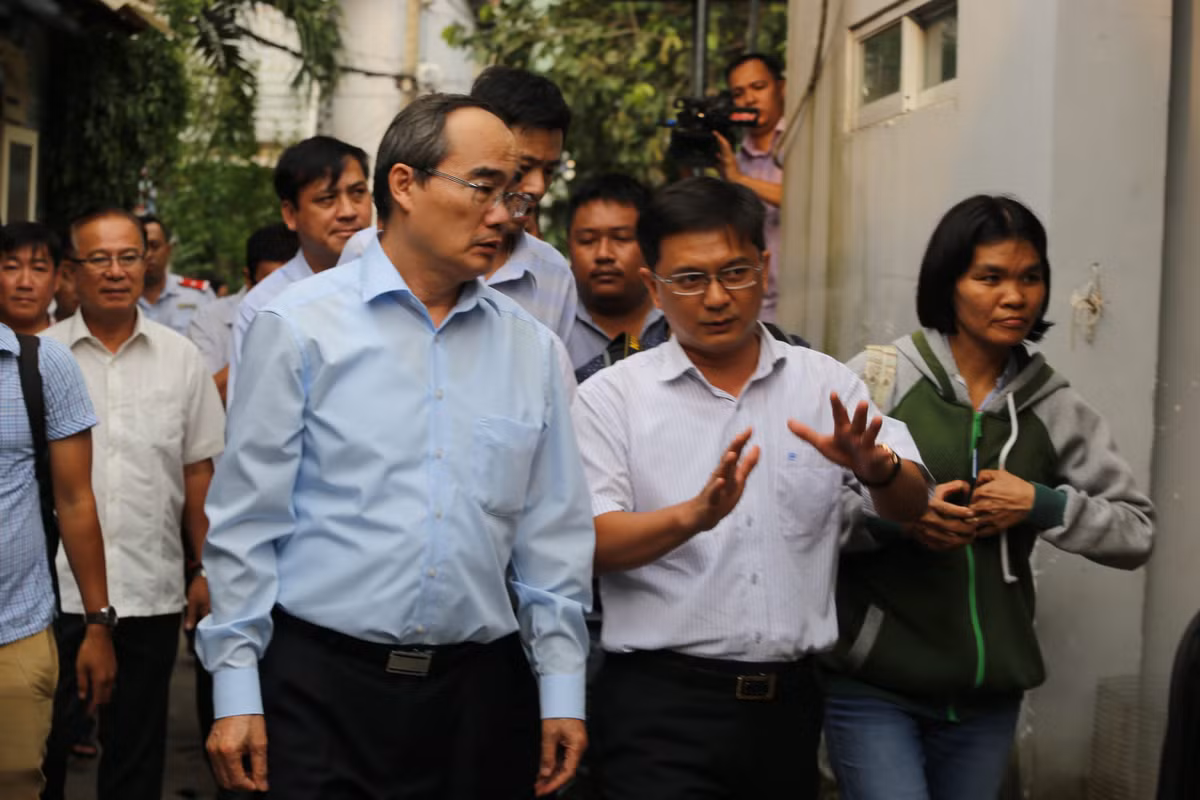 Pho chu tich quan o Sai Gon xay nha khong phep co hanh dong bat ngo