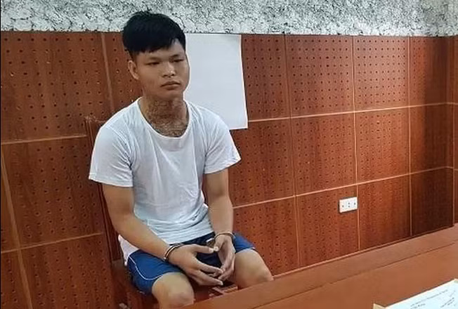 Thieu nu bi ban lam nhan vien quan karaoke voi gia 8 trieu dong