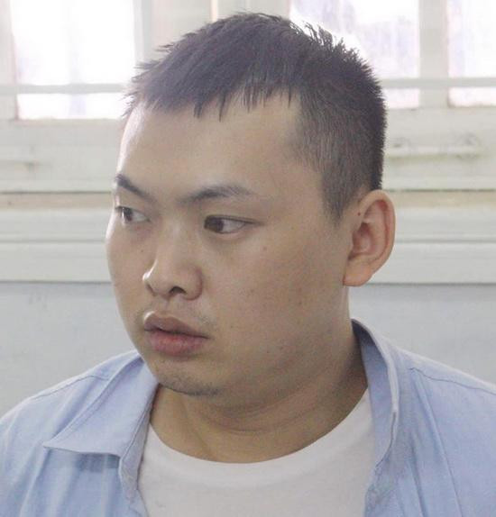 Theo kết quả điều tra ban đầu, sau khi nhập cảnh vào Việt Nam, Xiao Qui Ping tham gia đánh bạc tại sòng bạc Crowne Plaza Đà Nẵng và có thắng được một số tiền nhất định. Bao Dan Ping là bạn thân Qin Li (người yêu của Xiao Qui Ping) nên có tiếp xúc và biết việc Xiao Qui Ping đánh bạc thắng nên có ý định tham gia góp tiền để chia đều thắng, thua. (Ảnh: Kinh tế đô thị) 