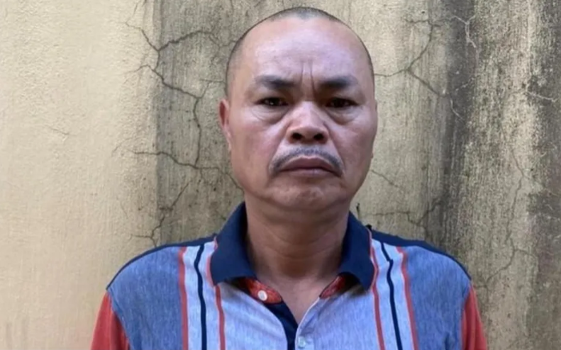  Tạm giữ nghi can dâm ô bé gái 10 tuổi ở Bắc Giang: Ngày 4/10, Công an TP Bắc Giang cho biết đã ra quyết định tạm giữ Đỗ Quốc Anh (53 tuổi, trú tại phường Ngô Quyền, TP Bắc Giang) để điều tra về hành vi dâm ô với người dưới 16 tuổi. Trước đó, ngày 3/10 Công an TP Bắc Giang tiếp nhận tin báo của chị NTN, trú tại TP Bắc Giang về việc con gái chị là bé NTM (10 tuổi) bị Quốc Anh dâm ô tại Trường Tiểu học, thuộc địa bàn TP Bắc Giang. 