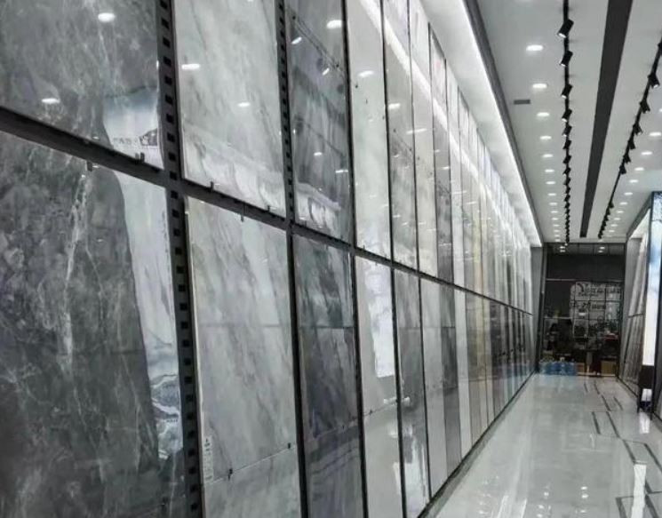 4 sai lam nen tranh khi sam noi that phong khach