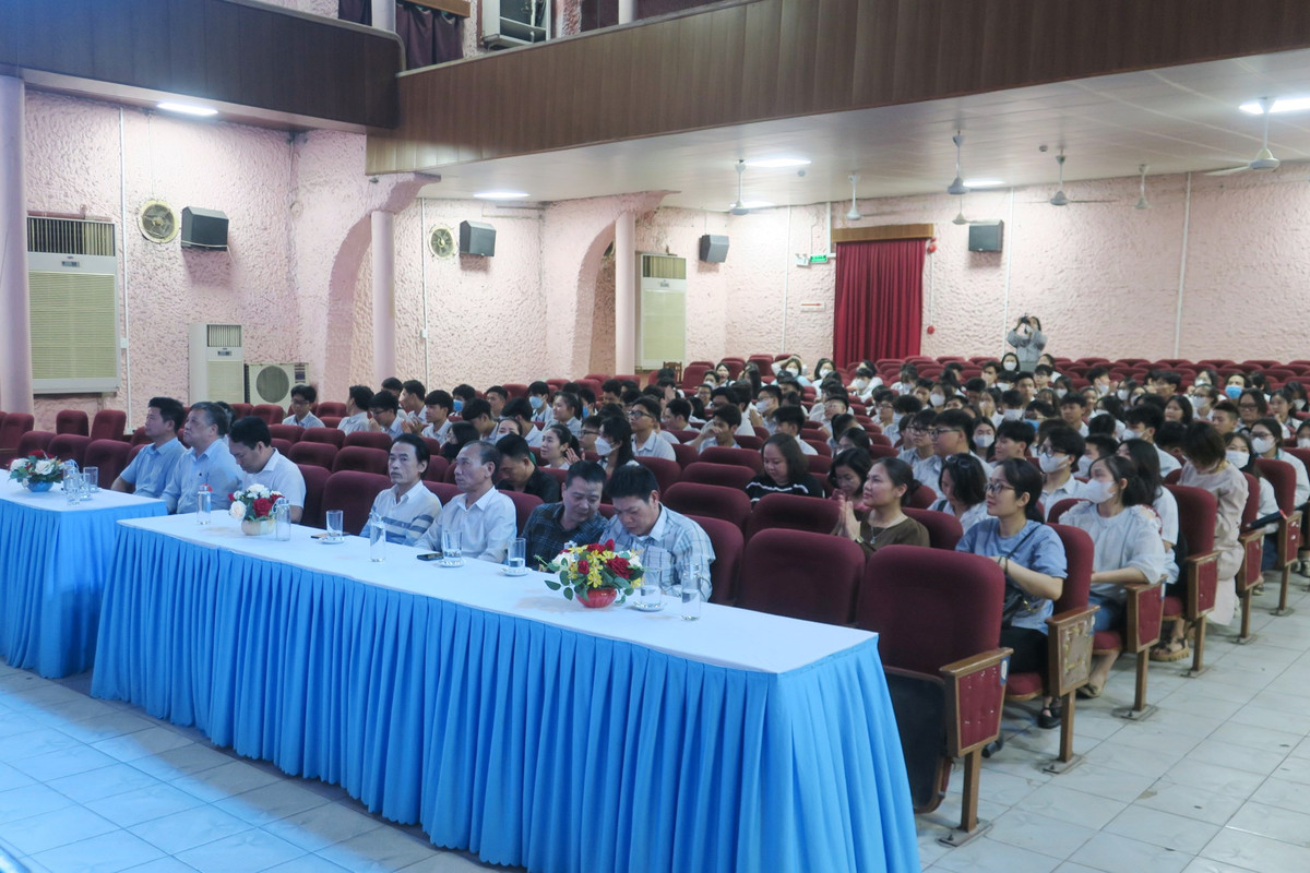 Hai Phong: Khai mac Dot phim Ky niem cac ngay le lon-Hinh-2