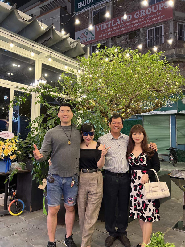 Hôn nhân hạnh phúc của Trương Nam Thành bên vợ đại gia hơn tuổi - Hình 2 Hon nhan hanh phuc cua Truong Nam Thanh ben vo dai gia hon tuoi-Hinh-2