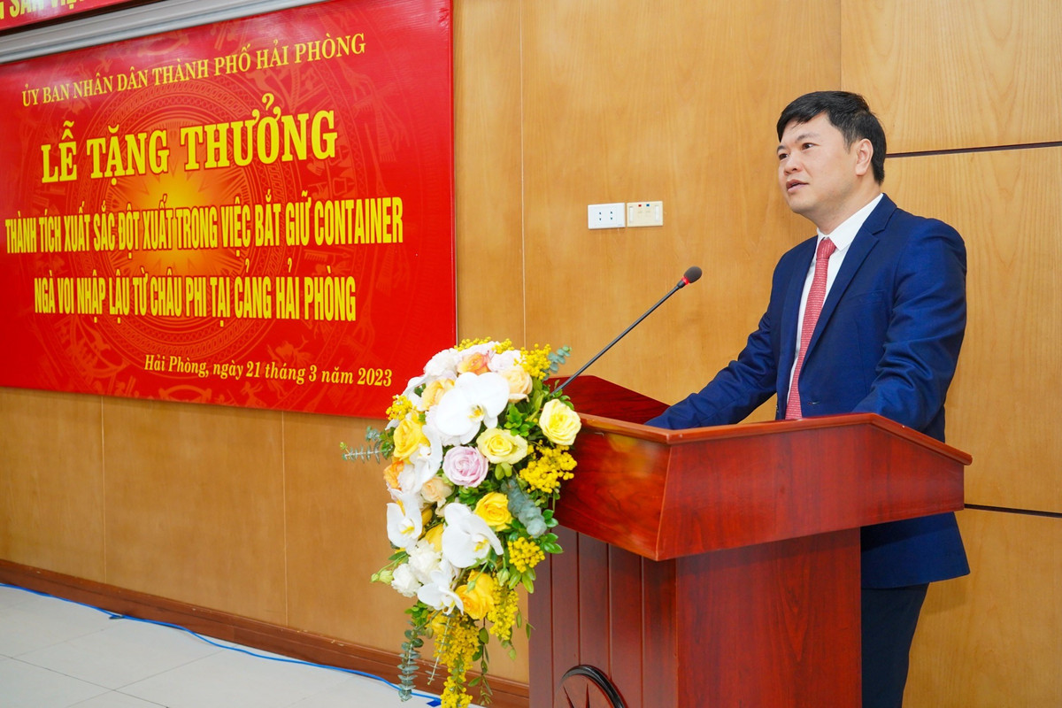 Phó Chủ tịch UBND thành phố Hải Phòng Hoàng Minh Cường biểu dương, đánh giá cao các đơn vị đã lập thành tích xuất sắc đấu tranh phòng, chống buôn lậu, gian lận thương mại. Chiến công này tạo khí thế thi đua tới các cơ quan, lực lượng chức năng, từ đó tiếp tục phối hợp chặt chẽ, ngăn chặn, đấu tranh có hiệu quả trong phòng, chống buôn lậu, gian lận thương mại, nhất là trên địa bàn thành phố có cảng biển lớn nhất miền Bắc, nơi giao thương, hàng hóa xuất nhập khẩu với khối lượng lớn. 