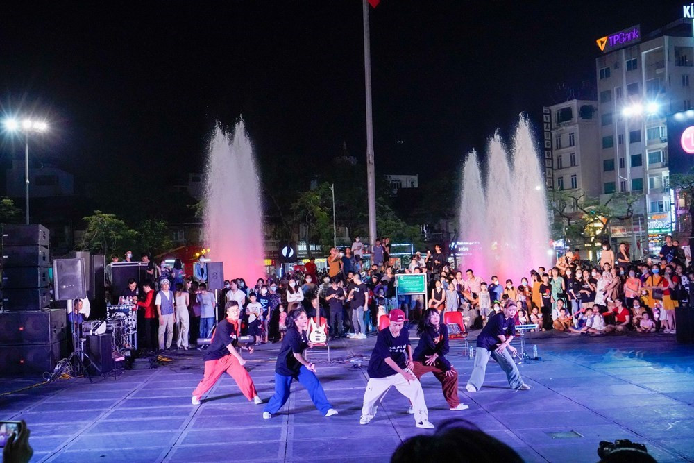 Hải Phòng: Festival âm nhạc đường phố tối thứ 7 hàng tuần trong tháng 5 - Hình 2 Hai Phong: Festival am nhac duong pho toi thu 7 hang tuan trong thang 5-Hinh-2