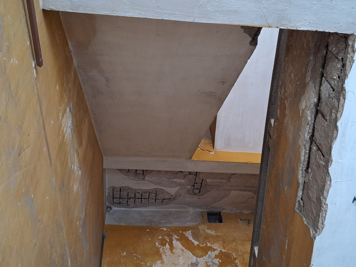 Hai Phong: Mat an mat ngu song trong khu tap the xuong cap nghiem trong-Hinh-13