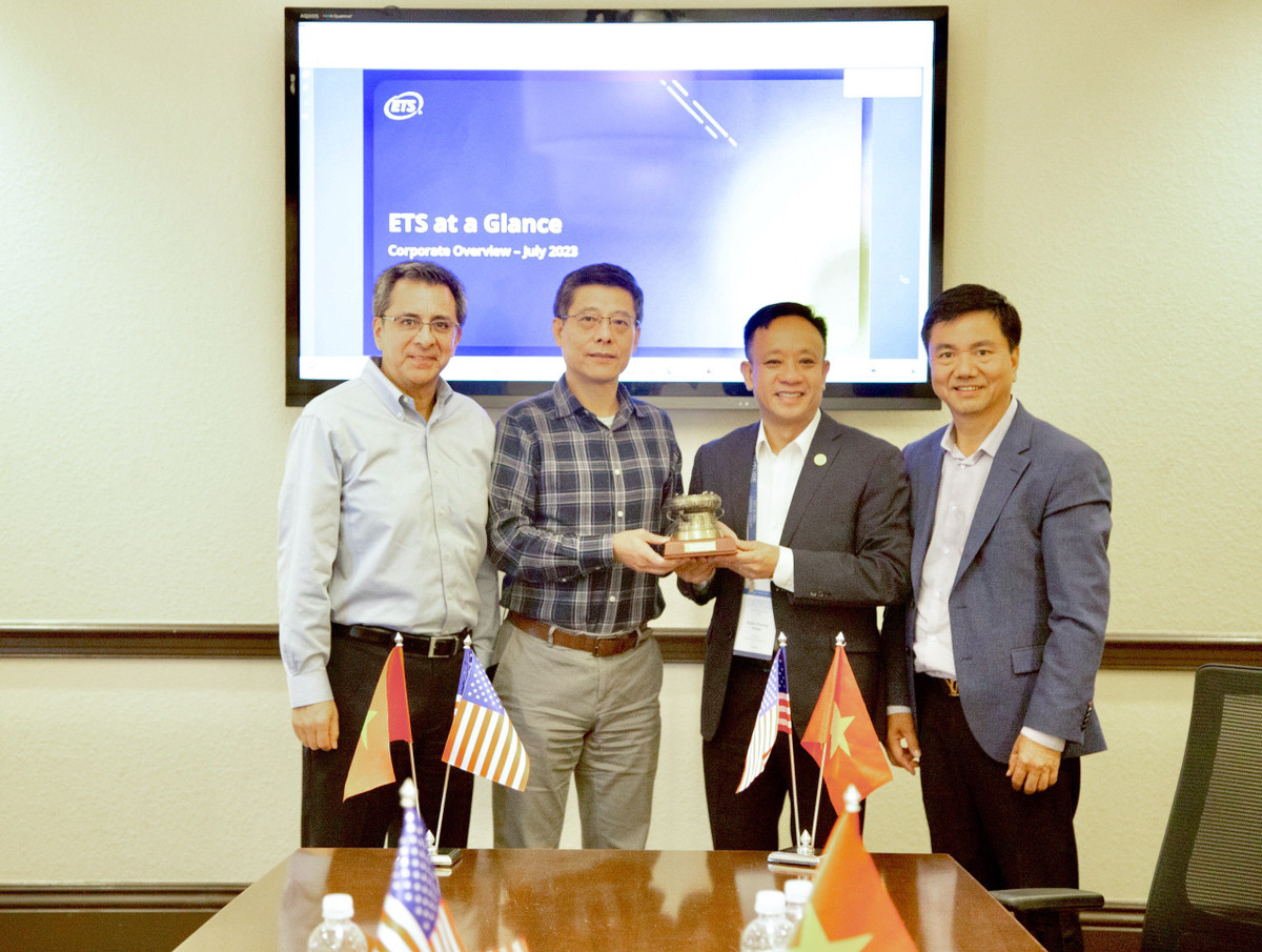 SV trường ĐH Hàng Hải Việt Nam giành HCB tin học văn phòng thế giới - Hình 7 SV truong DH Hang Hai Viet Nam gianh HCB tin hoc van phong the gioi-Hinh-7