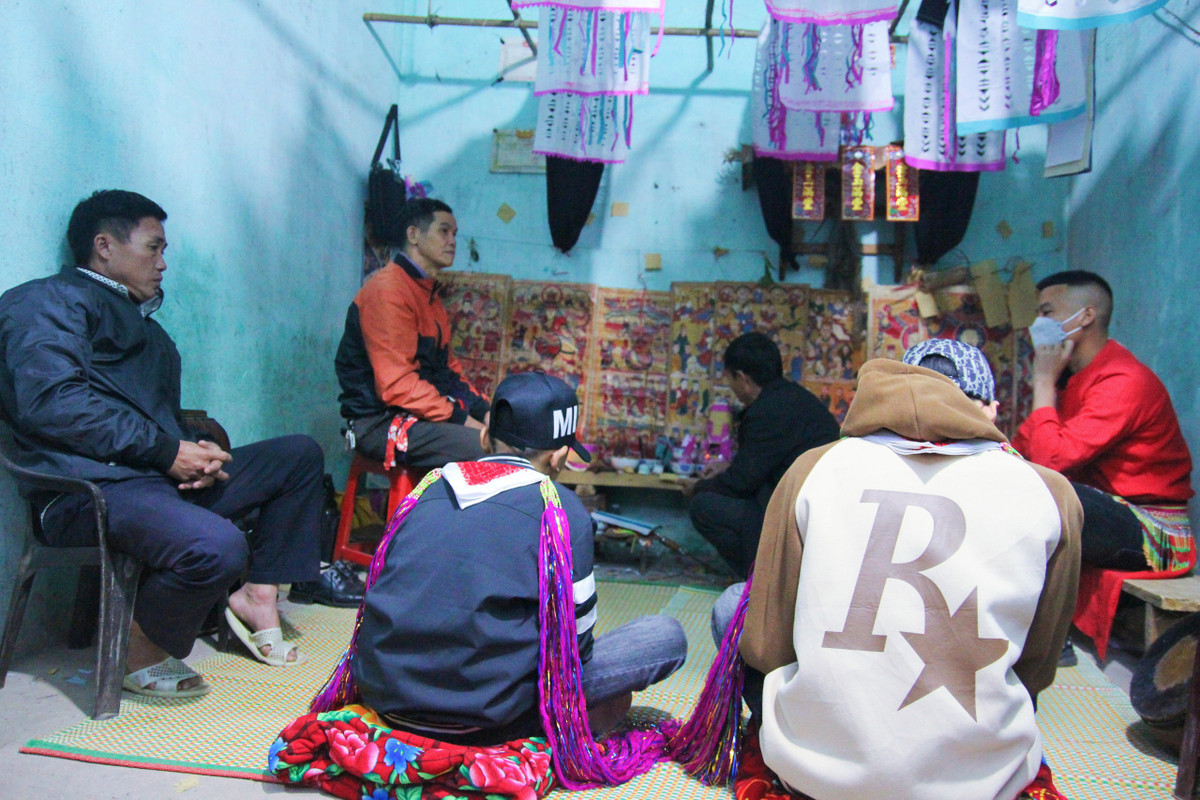 Người Dao Thanh Y quan niệm rằng, nếu một người đàn ông chưa trải qua lễ cấp sắc thì dù tuổi cao vẫn bị coi là trẻ con vì chưa được cấp sắc, chưa được đặt tên âm. Do đó, những nam giới người Dao Thanh Y đã qua cấp sắc được coi là người trưởng thành, được phép tham gia vào những công việc hệ trọng của làng, đủ tư cách thắp hương bàn thờ các ngày lễ tết, cúng tổ tiên, đi cúng cầu may, cầu mùa cho hàng xóm, khi chết được về đoàn tụ với tổ tiên.