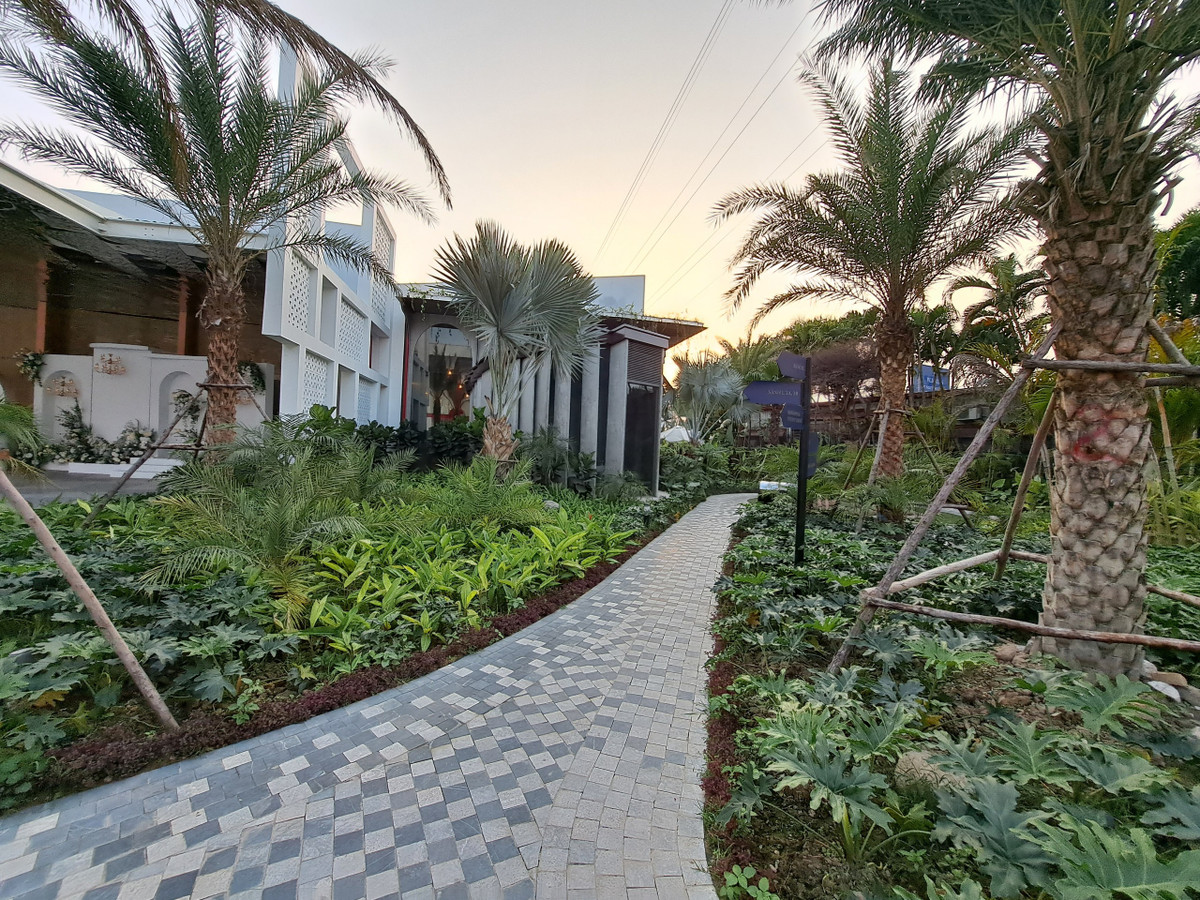 Trung tâm tiệc cưới này gần siêu thị Aeon Mall, Khu đô thị HoangHuy Commerce, Vinhomes Marina Cầu Rào, Waterfront City.