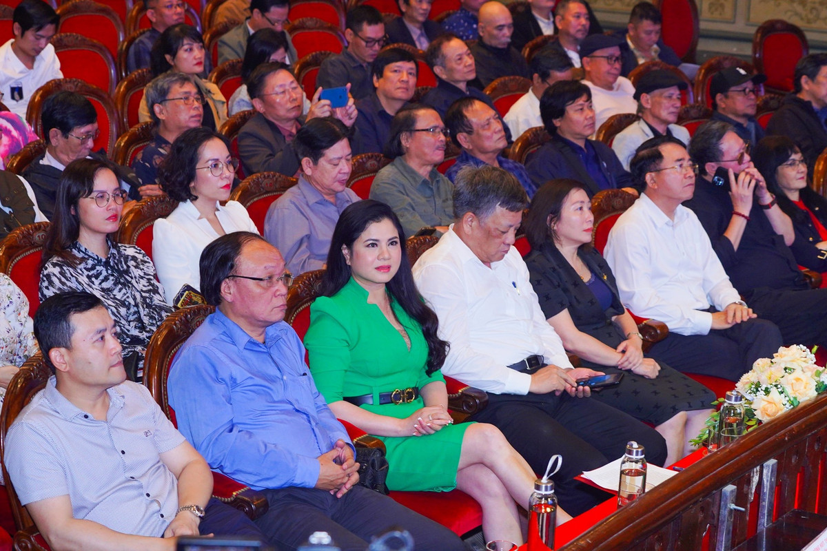 Phat dong sang tac ca khuc ve Hai Phong, giai nhat 100 trieu dong