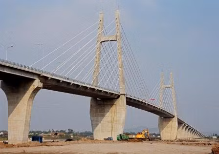 Đến hơn 14h ngày 9/2, gia đình cùng lực lượng chức năng đã phát hiện thi thể N.T.H.H. trên sông Cấm (gần chân cầu Kiền, giáp ranh quận Hồng Bàng và huyện Thủy Nguyên, TP Hải Phòng). Lực lượng công an vẫn đang khám nghiệm tử thi để điều tra, làm rõ.