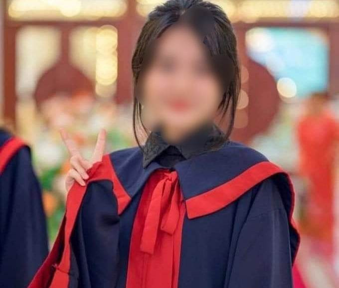 Ông N.Q.D. cho biết, sau khi H. mất tích, gia đình có kiểm tra điện thoại của con gái, phát hiện H. tham gia mua bán trên mạng xã hội và bị lừa hơn 100 triệu đồng.