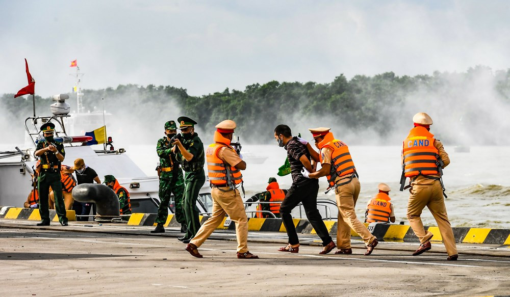 Chu tich Hai Phong lam truong ban chi dao phong chong khung bo TP