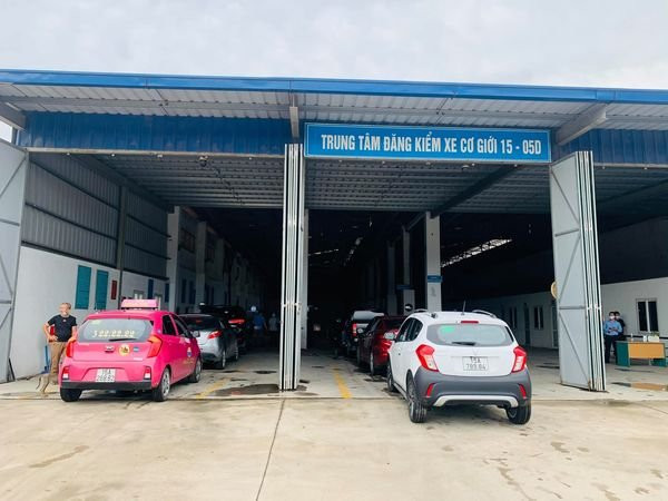 Hải Phòng: Đề nghị điều tra sai phạm tại trạm đăng kiểm 15-05D Hai Phong: De nghi dieu tra sai pham tai tram dang kiem 15-05D