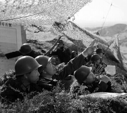 Quân đội Trung Quốc đã huy động đạo quân 110.000 người cùng hàng nghìn vũ khí khí tài tham gia tập trận Hoa Bắc.