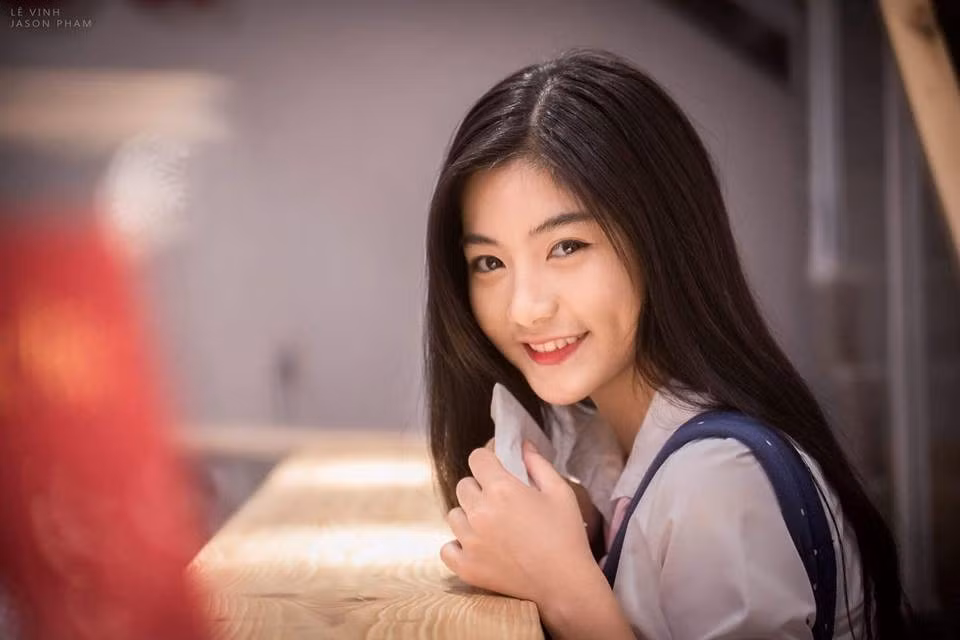 9X Sài thành tiết lộ ở nhà, cô được gọi thân thương là Bống. Nam Phương bảo đó là cái tên cô muốn được nghe nhất chứ không phải biệt danh “hot girl” mà mọi người thường dành cho mình.