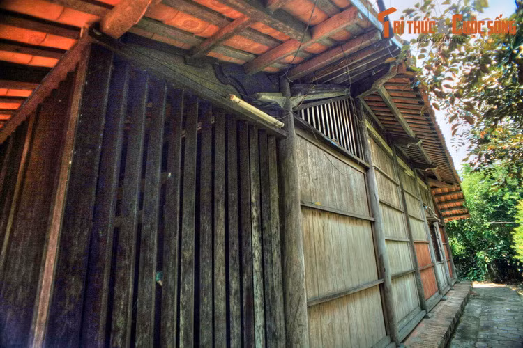 Vào năm 2002, Cơ quan Hợp tác Quốc tế Nhật Bản (JICA) sang khảo sát và xác định ngôi nhà cổ của ông Kiệt ở làng cổ Đông Hòa Hiệp là một trong những căn nhà cổ có giá trị đặc biệt, nhưng đang xuống cấp nghiêm trọng. JICA quyết định đầu tư trùng tu ngôi nhà này.