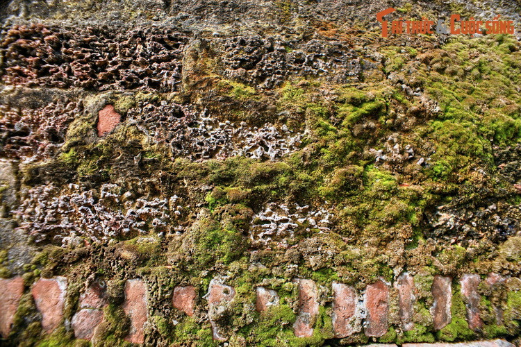 Ở một số vùng quê khác của xứ Đoài hay miền Trung cũng đào được đá ong nhưng loại đá chất lượng tốt nhất chỉ có ở vùng Đường Lâm – Sơn Tây. Vì vậy, có thể nói không ngoa rằng đây là “thủ phú đá ong” của cả nước.