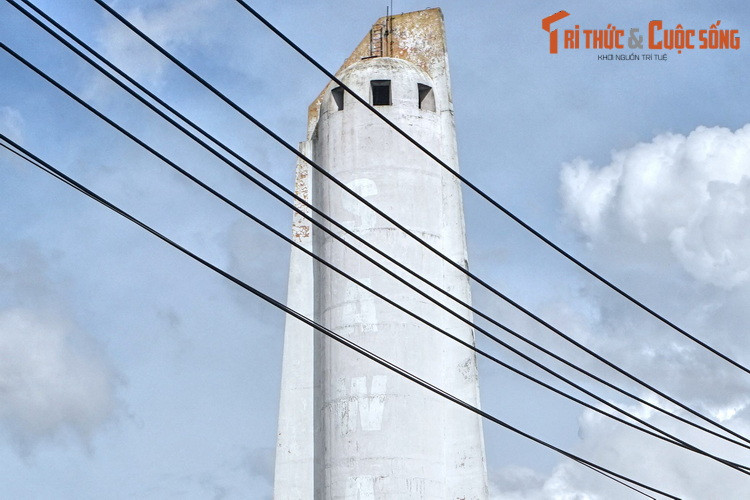 Nhờ vậy, áp lực nước được giảm xuống. Nếu để áp lực lớn, thì khi hòa vào mạng lưới đường ống cấp nước nhỏ hơn có thể gây ra tình trạng xì, vỡ đường ống.