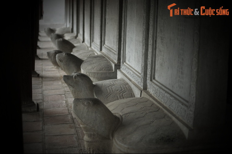 Theo hồ sơ di sản, bia Tiến sĩ Văn Miếu không chỉ là nguồn tư liệu phong phú phản ánh một giai đoạn lịch sử - văn hóa hơn 300 năm của Việt Nam mà còn là hiện vật mang một tầm vóc quốc tế nổi bật.