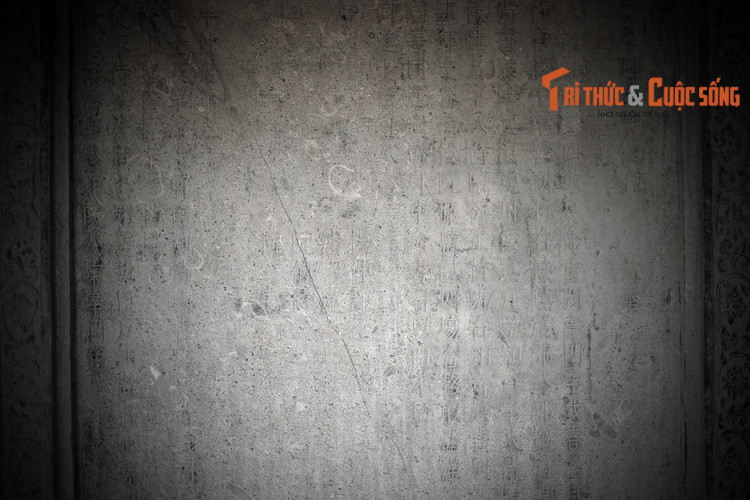 Những bài văn bia này phần lớn đều do những danh nhân văn hóa, trí thức lớn của đất nước soạn nên về cơ bản là những tác phẩm vô giá, góp phần làm nên truyền thống văn hóa, giáo dục của Việt Nam.