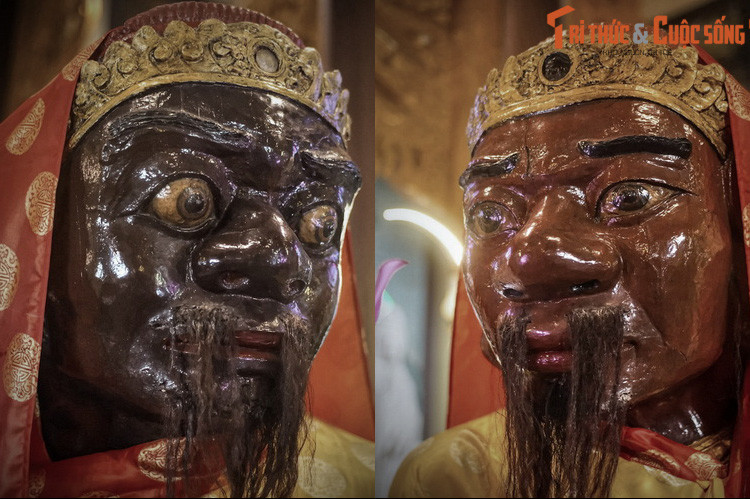 Khuôn mặt của cả hai bức tượng được tạo hình với cặp lông mày rậm, gờ nổi lên, đôi mắt to, tròn lồi, mũi to phình ra, đôi tai to và dài, cổ có những đường gân nổi lên, tạo nên vẻ dữ dằn đúng tính chất của các vị Hộ pháp.