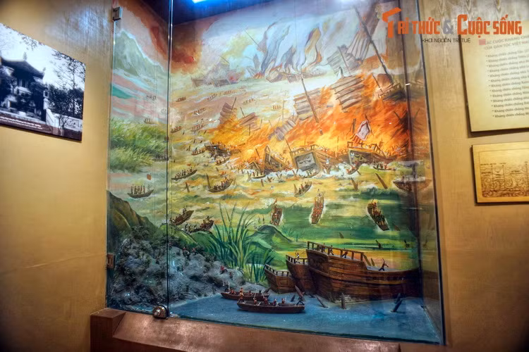 Tại lễ khai mạc, Thủ tướng Phạm Văn Đồng đã ghi Sổ vàng lưu niệm: “Bảo tàng Quân đội nhắc lại lịch sử vẻ vang của Quân đội nhân dân Việt Nam ta, Bảo tàng Quân đội là một trường học và nguồn phấn khởi đối với người xem, đối với nhân dân ta, quân đội ta”.