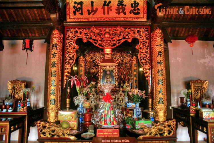 Trong lịch sử Việt Nam, Đinh Tiên Hoàng là vị hoàng đế sáng lập nhà nước phong kiến trung ương tập quyền đầu tiên, đặt nền móng chính thống cho các triều đại phong kiến nước Việt.