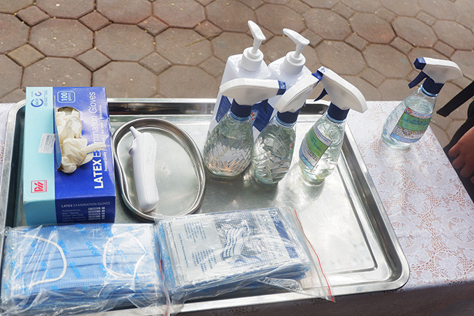 Những dụng cụ phòng dịch COVID-19 tại trường THCS Ngô Sĩ Liên, quận Hoàn Kiếm, Hà Nội.